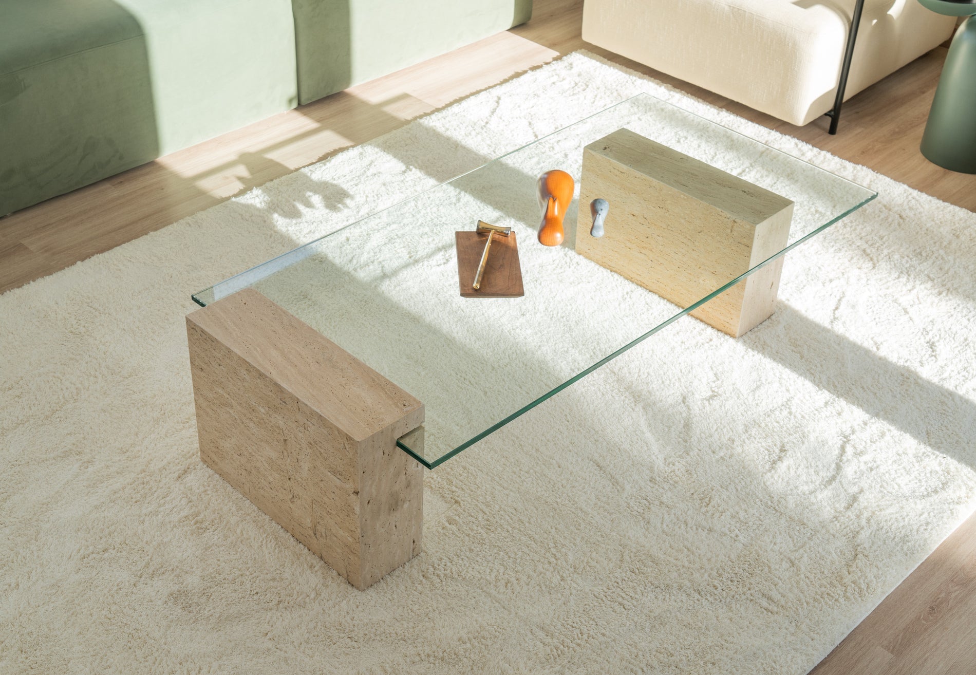 Tralss  145 cm x 70 cm x 36 cm