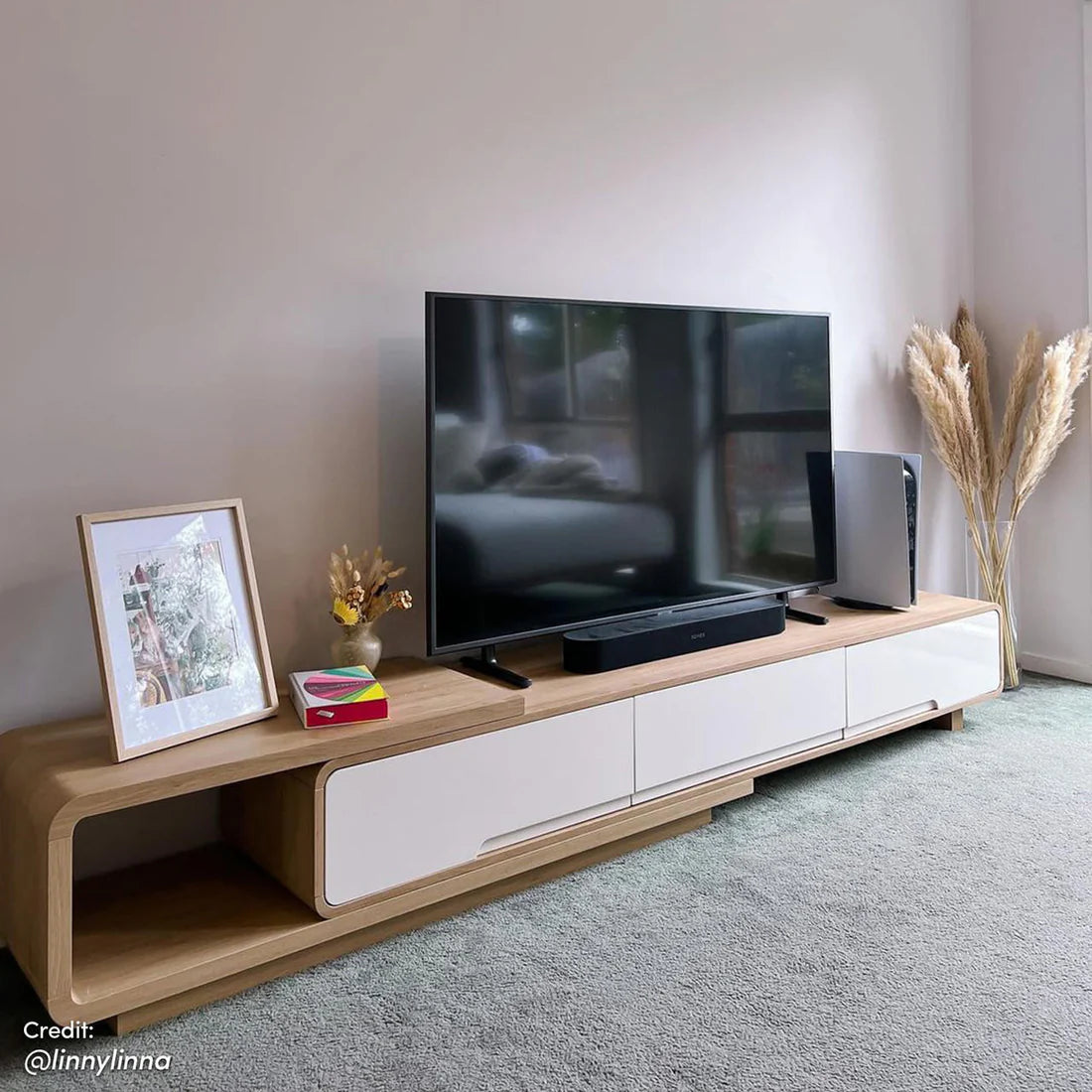 TV unit 200 cm W x 40 cm D x 37 cm H